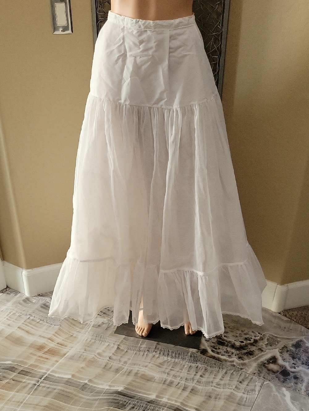 White Tiered Crinoline Petticoat Underskirt
